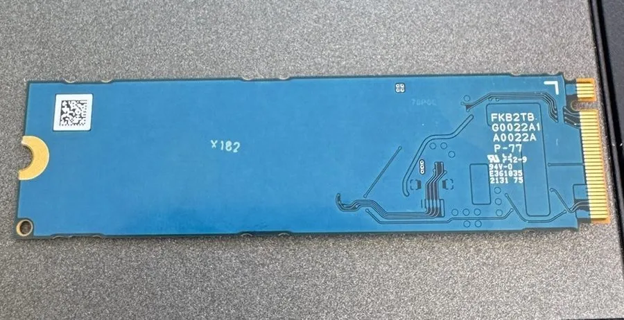 SSD-накопитель KIOXIA 1TB M.2 2280 BG4 NVMe PCIe Gen3x4 SSD KBG4AZNV1T02 100% He — фото лота 1