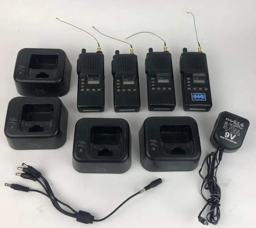 Зарядное устройство 4 x ICOM IC-F4S-4 2 way Radios w ICOM BC-119 Desktop Charger