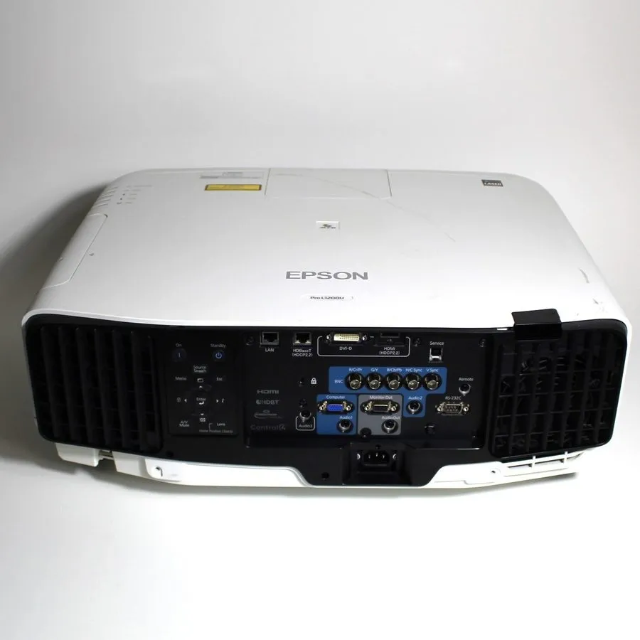 Проектор 4K Epson Pro L1200U Lumens Laser Projector 23211 Hours