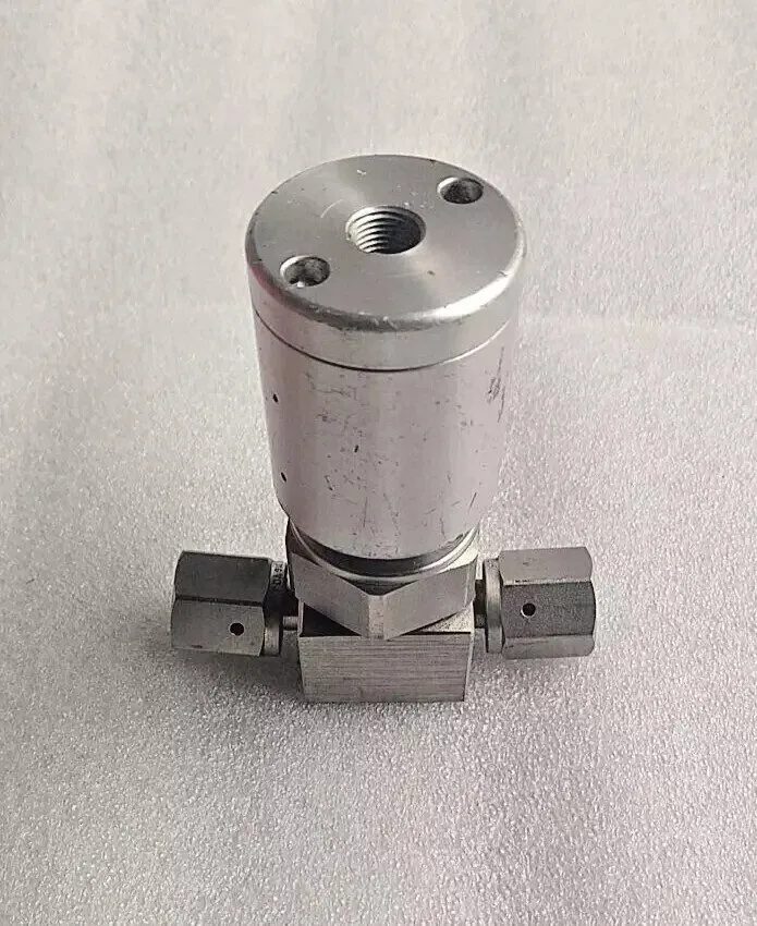Клапан SWAGELOK 6LV-DFHFR4-P-C DIAPHRAGM-SEALED VALVE#1