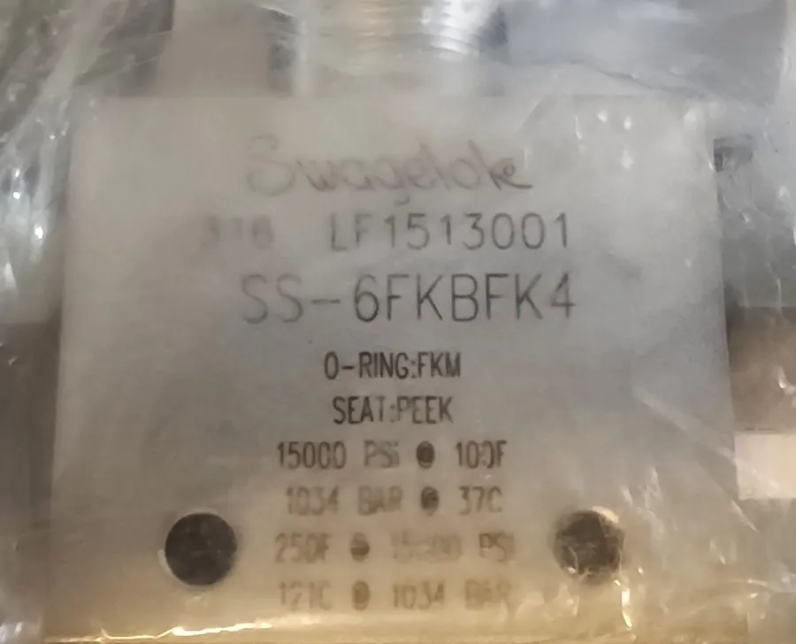 Клапан Swagelok SS-6FKBFK4 316 SS 3-PIECE 2-WAY MEDIUM-PRESSURE BALL VALVE — фото лота 1