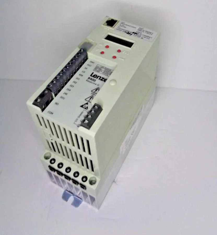 Частотный преобразователь E84AVBDE3714SX0