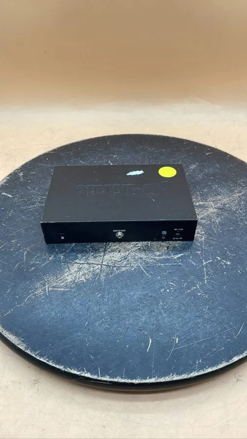 Коммутатор D-Link DGS-1100-08P 8-Port Gigabit Easy Smart Managed PoE Desktop Swi