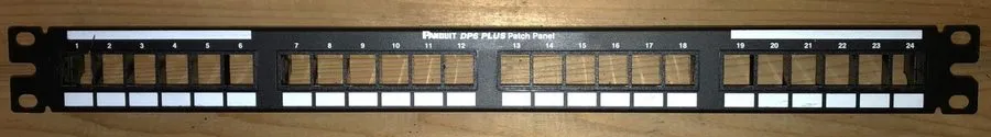 Патч-панель Panduit DP24688TGY Patch Panel, Cat 6, Rack Mt, 24 Port