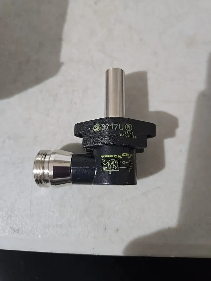 Датчик приближения TURCK PROXIMITY SENSOR ID NO. 4271493 — фото лота 1