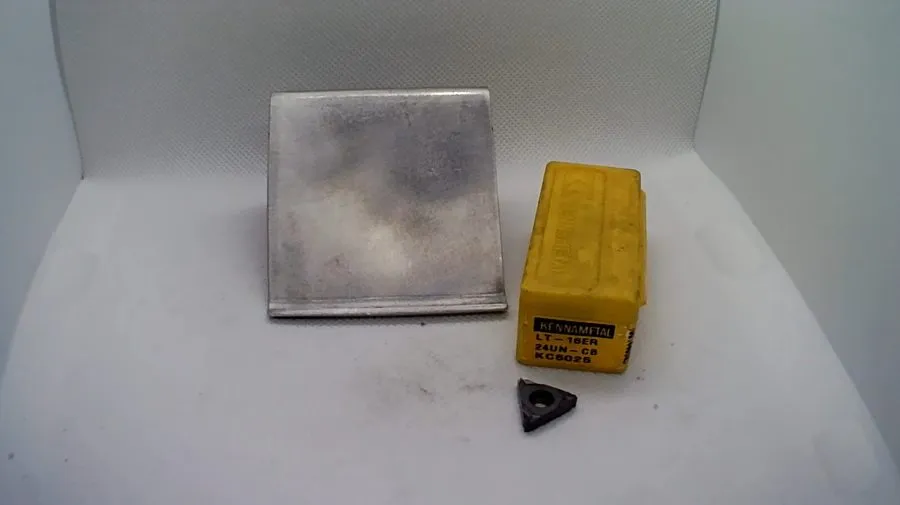 Режущий инструмент (1 Insert) Kennametal LT16ER24UNCB KC5025 Laydown Threading I