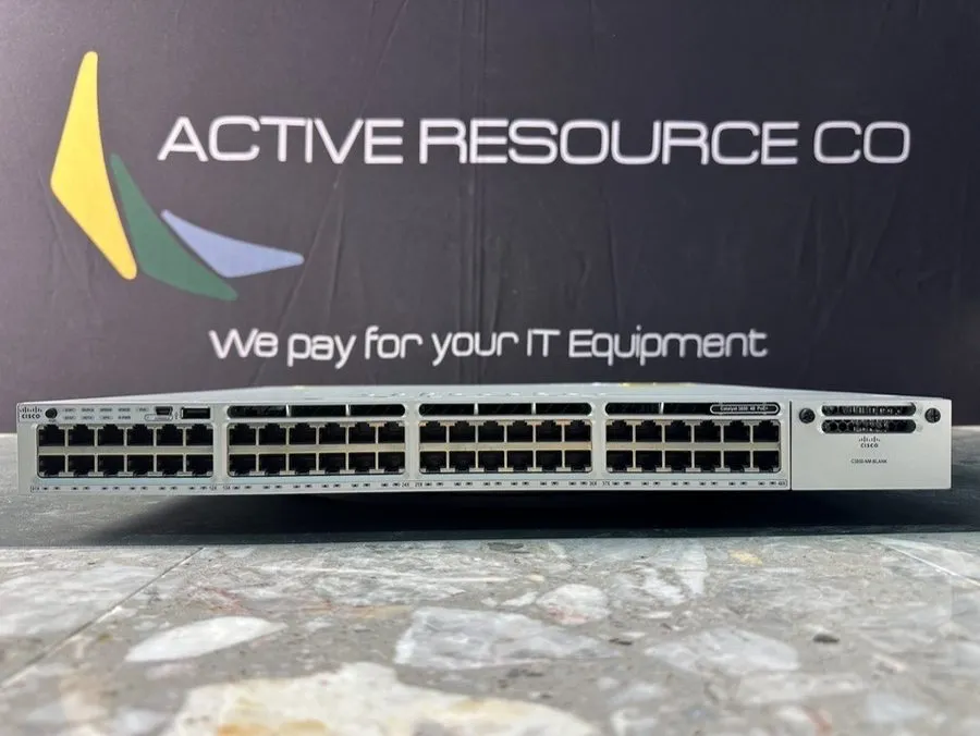 Коммутатор CISCO Network Switch WS-C3850-48F-S V04