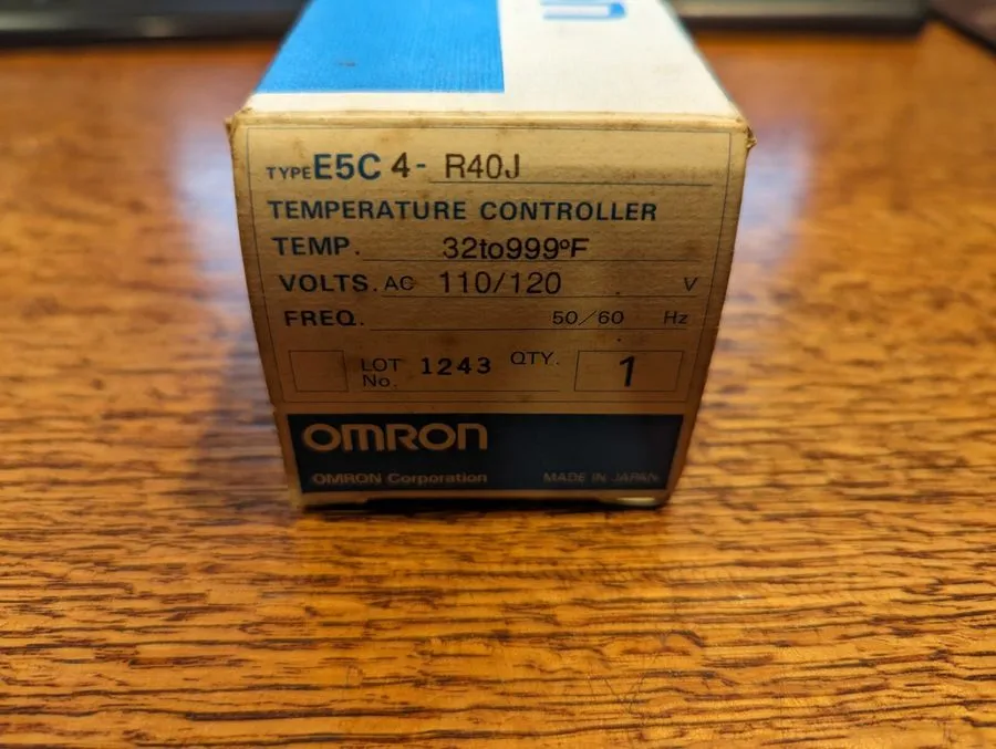 Датчик температуры Omron E5C4-R40J Temperature Controller 32 999 degree F