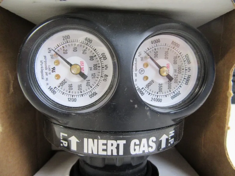 Трубопроводная арматура Airgas 2-Stage Pressure Regulator, 3000 psi inlet pressu