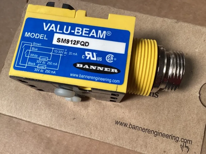 Фотоэлектрический датчик Banner SM912FQD Valu-beam Photoelectric Sensor 30v-dc