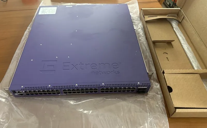Коммутатор Open-box Extreme Networks Summit X450-G2-48p-10GE4-Base network switc