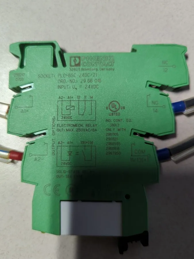 Колодка реле Phoenix Contact 2966016 Relay Socket SPDT 250V 6A, 24VDC Coil, DIN 