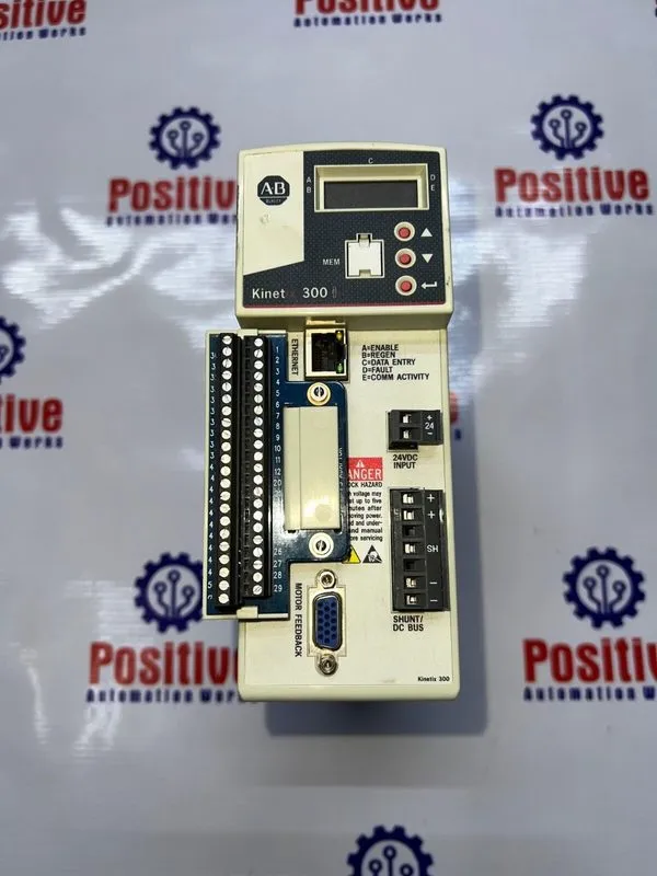 Сервопривод Allen Bradley Kinetix 300 Servo Drive 2097-V32PR2 120/240VAC 1P/PE — фото лота 1