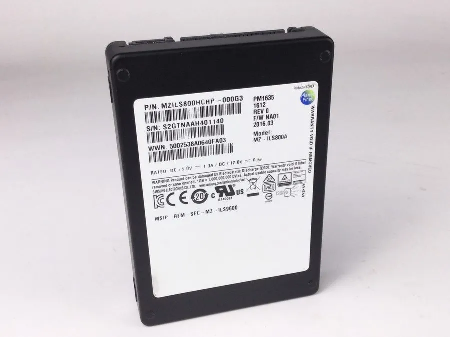 SSD-накопитель Samsung PM1635 800GB SSD 2.5" SAS 6Gb/s MZ-ILS800A MZILS800HCHP-0 — фото лота 1