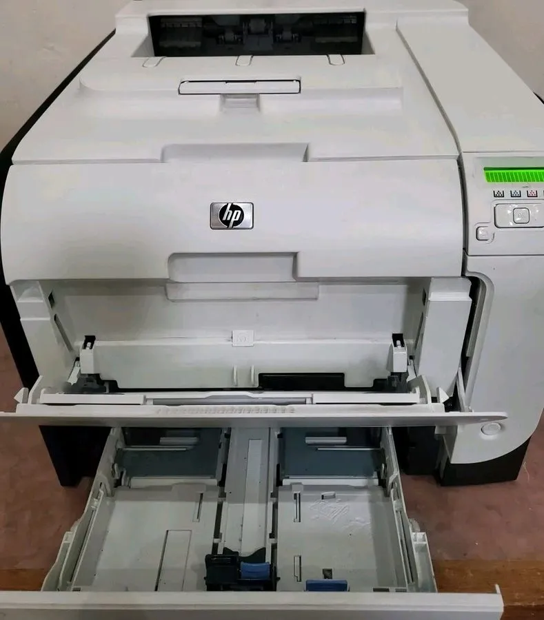Лазерный принтер HP LaserJet Pro 400 M451dn Color Laser Printer CE957A 40K pgs T — фото лота 2