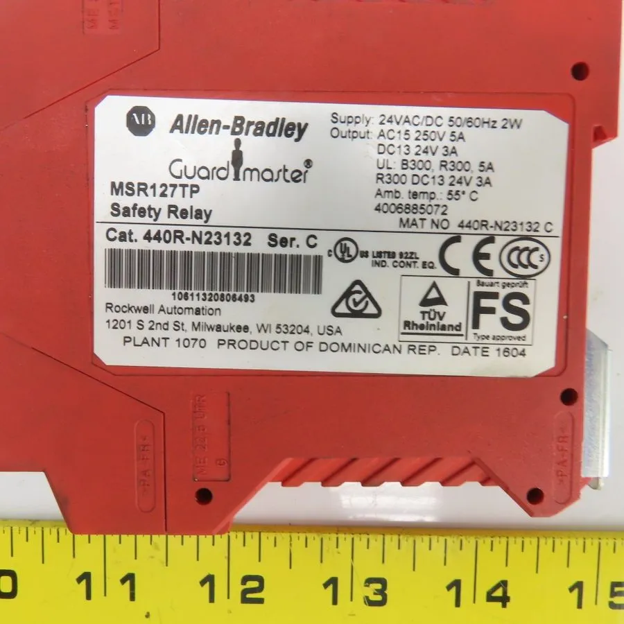 Реле безопасности Allen-Bradley 440R-N23132 MSR127TP Safety Relay 24VAC/DC Ser B