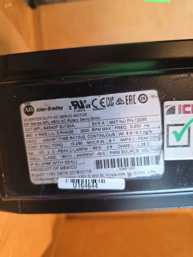 Серводвигатель MPL-B4540F-SJ72AA ALLEN BRADLEY Servo Motor