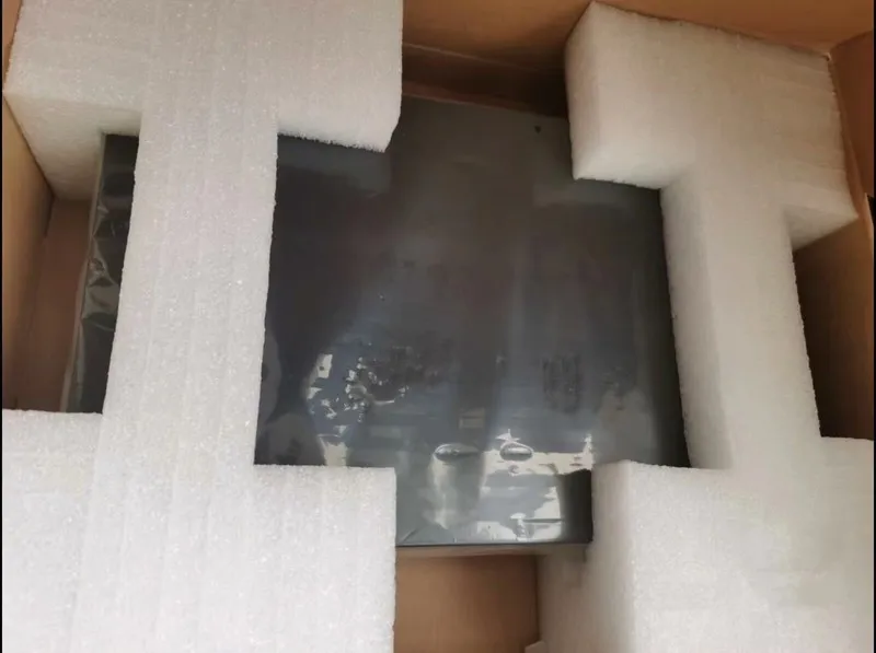 IIoT-устройство MOXA IKS-6726A-2GTXSFP-HV-T 26-port Industrial Ethernet Switch