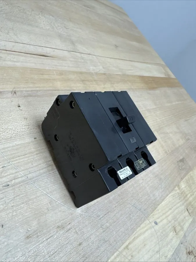 Автоматический выключатель SQUARE D EHB34040 EHB 3 POLE 40 AMP 480v NEHB CIRCUIT