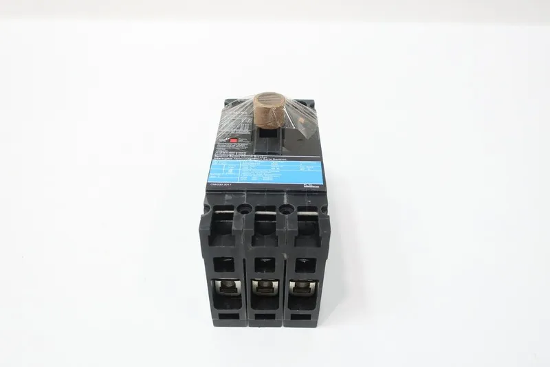 Автоматический выключатель Siemens ED43B040 Circuit Breaker 40a 480v-ac 3p