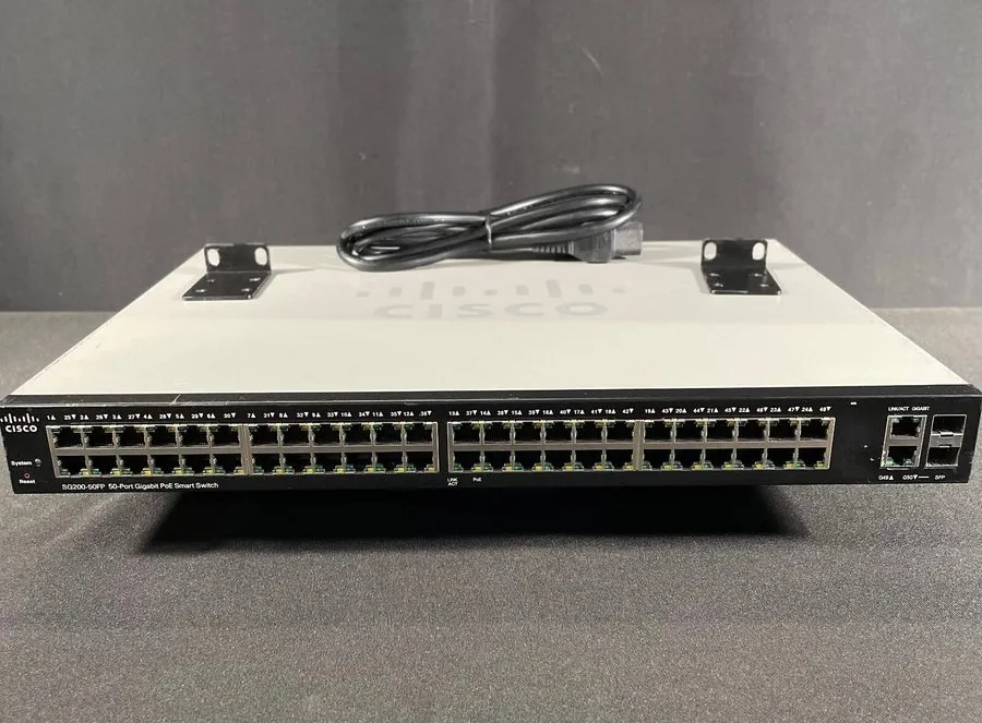 Коммутатор Cisco SG200-50FP 50-Port Gigabit PoE Smart Switch