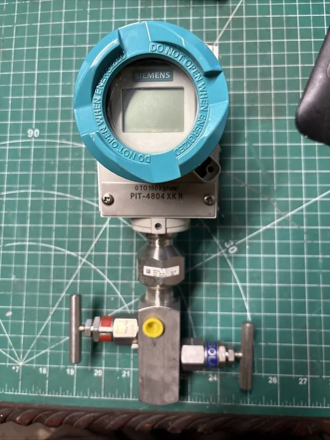 Датчик давления Siemens 7MF4033-1FA10-1NC7-Z SITRANS P D-76181 Pressure Transmit