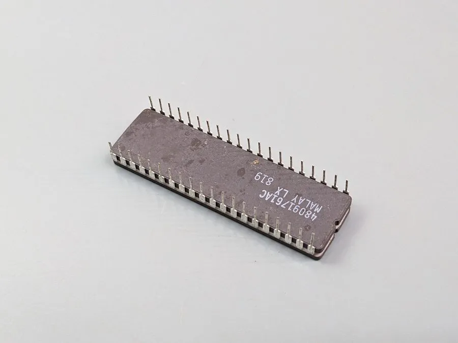 Микросхема Wyse 250230-12 IC, Intel D8742 Microcontroller (386 Keyboard Controll
