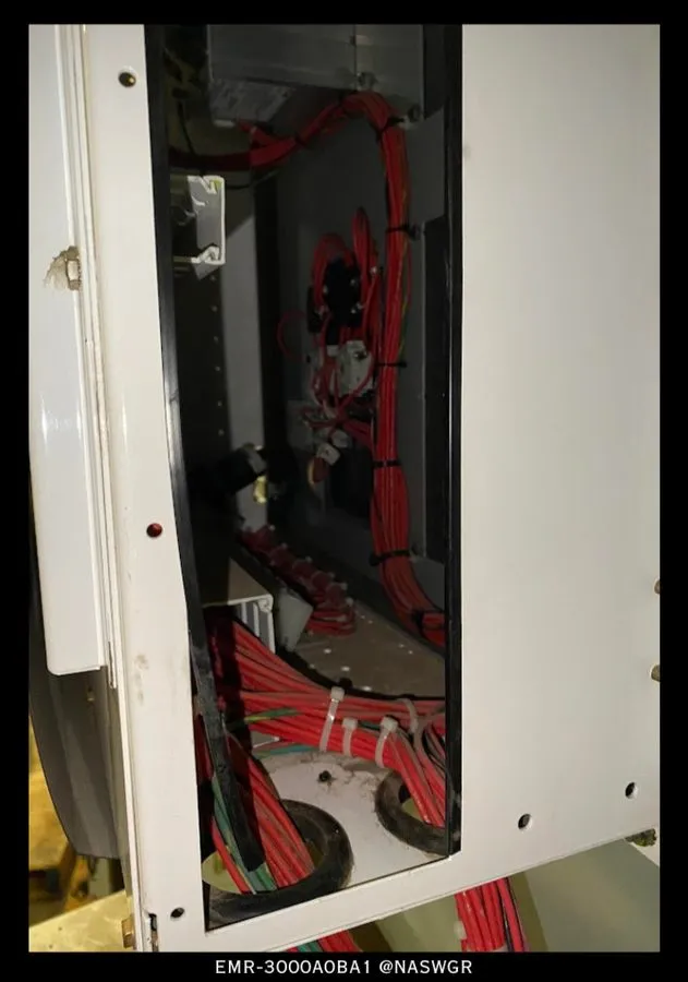 Реле защиты Eaton EMR-3000A0BA1 Rev B 40-250 V AC 19-300 V DC 1/5 A Motor Protec — фото лота 2