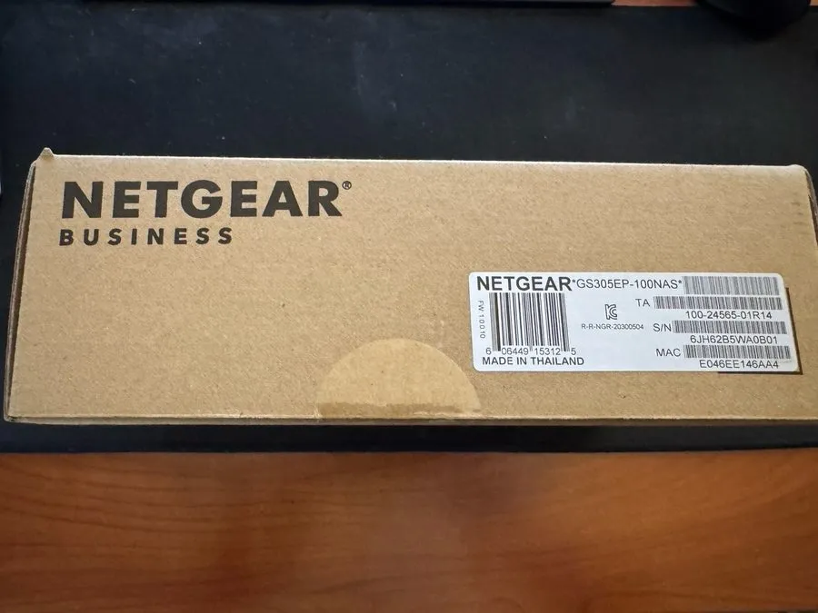 Коммутатор NETGEAR GS305EP Smart Managed Switch 5-Port Poe Gigabit Ethernet 63W  — фото лота 2
