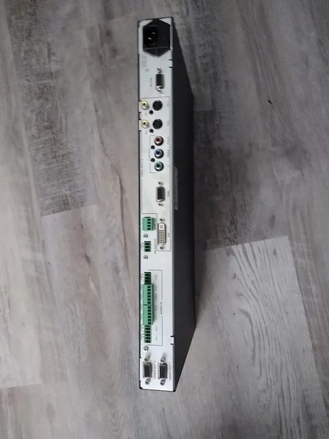 Видеокоммутатор Kramer VP-719xl 7-Input ProScale Presentation Digital Scaler/Swi