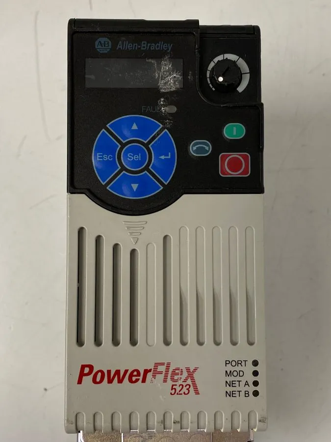 Частотный преобразователь 2022 Allen Bradley 25A-D4P0N104 /B PowerFlex 523 AC Dr