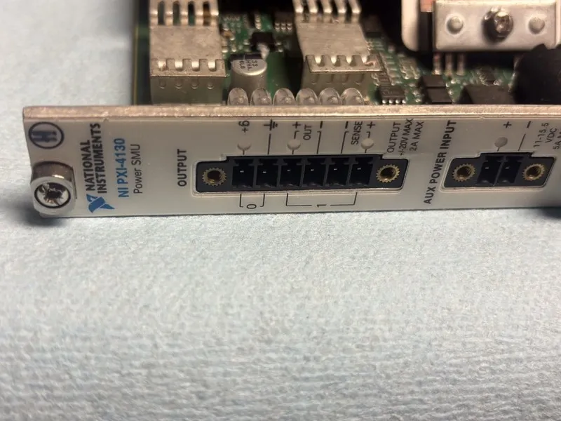 Тестер National Instruments NI PXI-4130 Power Source Measurement Unit — фото лота 1