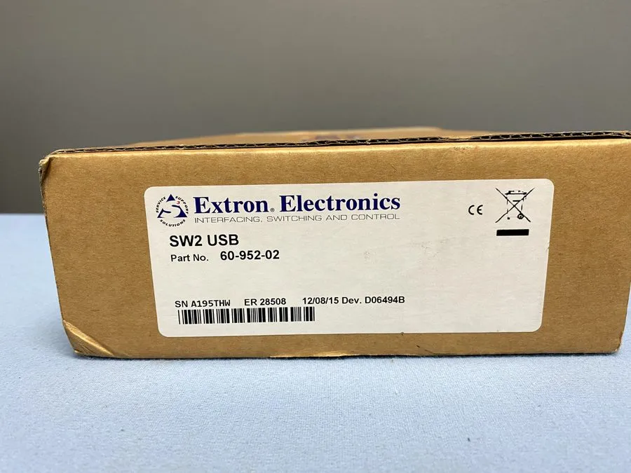 Видеокоммутатор Extron SW2 USB Two Input USB Switcher 60-952-02
