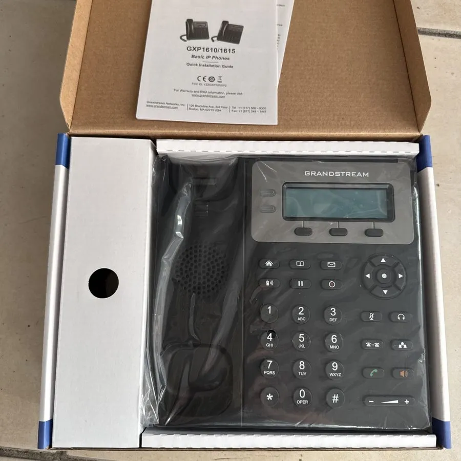 IP-телефон Set Grandstream Small Business 1-LIne IP Phone with PoE LCD GXP1615 — фото лота 1