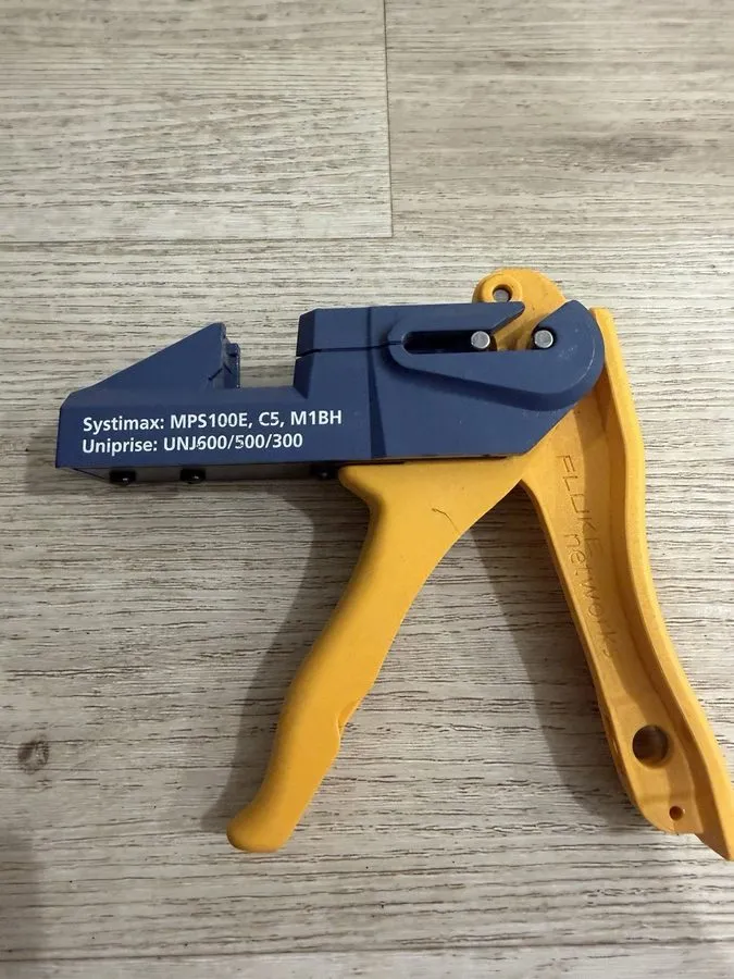 Тестер FLUKE NETWORKS SYSTIMAX JR-SYS-UNI-1 UNIPRISE — фото лота 1