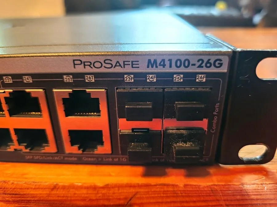 Коммутатор Netgear ProSafe M4100-26G PoE 26 Port Gigabit PoE Managed Switch