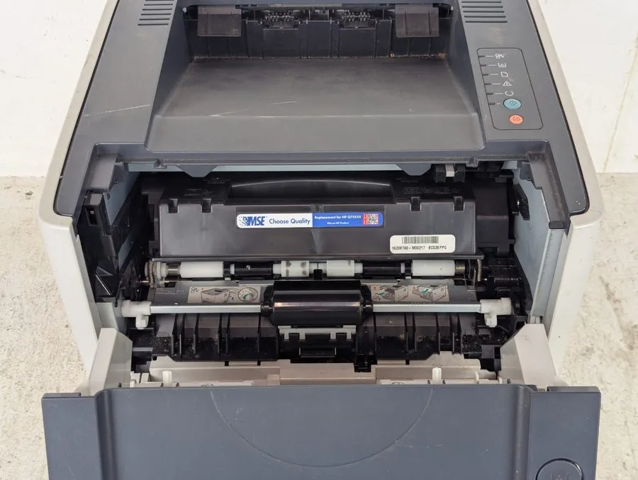 Лазерный принтер HP LaserJet P2015DN Workgroup Laser Printer Duplex 49,857 Pages — фото лота 2