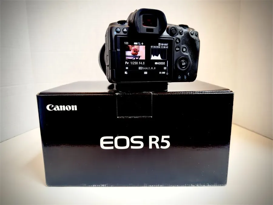 Объектив Canon EOS R5 45.0MP Mirrorless Camera Black