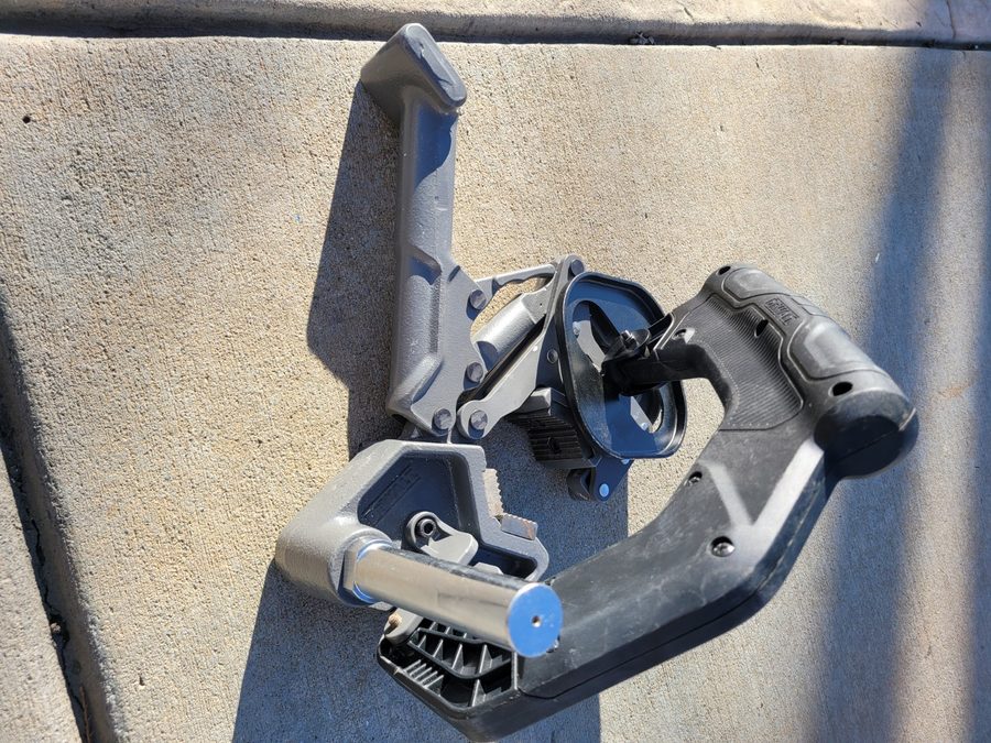 Режущий инструмент Dewalt DCE700X2K Pipe Threader Clamp — фото лота 1