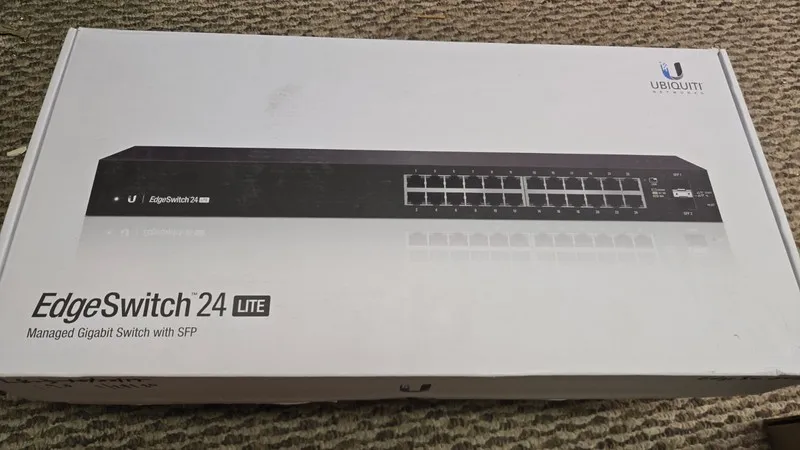 Коммутатор Ubiquiti EdgeSwitch 24 Lite 24-Port Gigabit Rackmount Switch ES-24-Li