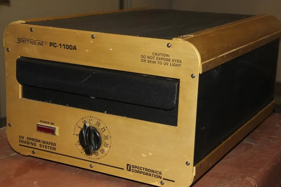 Микросхема Spectroline PC-1100A UV EPROM/Wafer Erasing System
