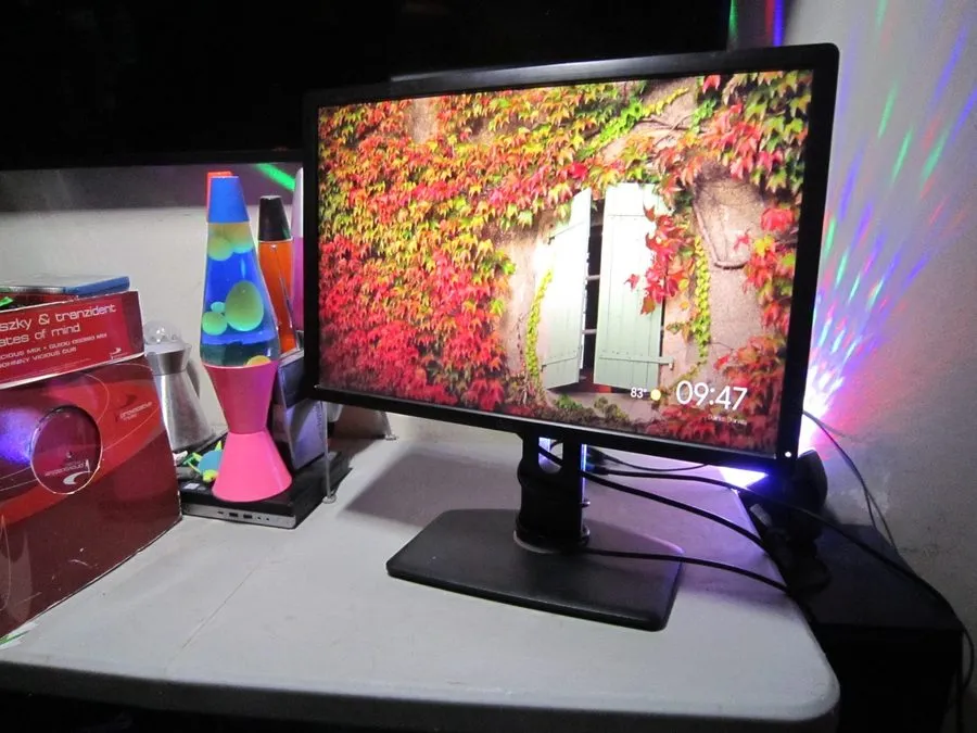 Монитор Dell UltraSharp U2413F 24" 1920x1200 IPS LED LCD Monitor DP HDMI DVI *GR