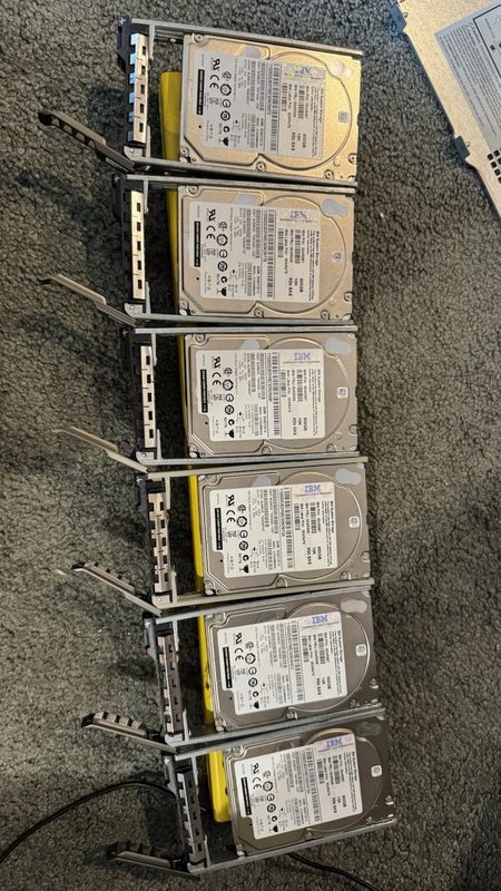 Жёсткий диск IBM Seagate 2.5" 900GB 10K 6GB SAS 00AR326 00AR397 00AR479 HDD Hard