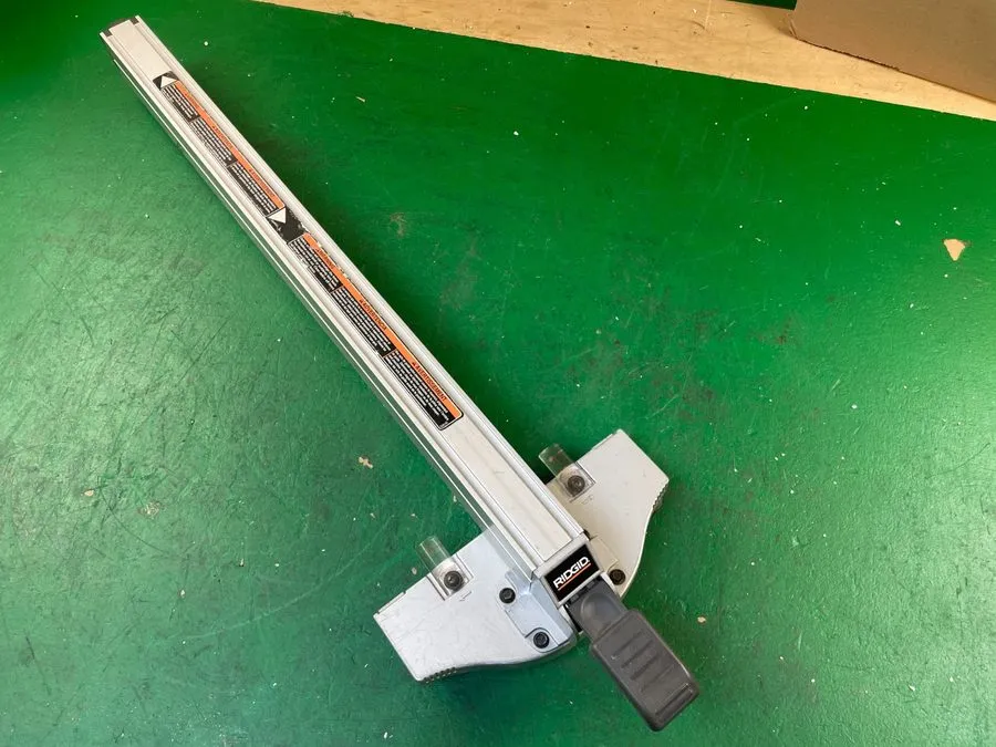 Ленточная библиотека Ridgid Aluminum RIP FENCE ONLY Table Saw TS3612 or TS3650 o — фото лота 1