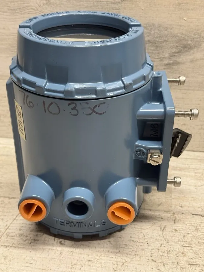 Расходомер Rosemount 8732E Field Mount Magnetic Flow Meter Transmitter 8732EST2F — фото лота 1