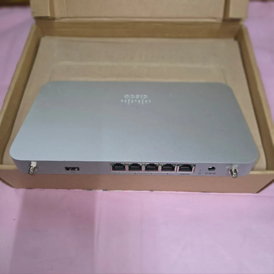 Маршрутизатор Cisco Meraki MX64W Cloud Managed Security Gateway Wireless Router