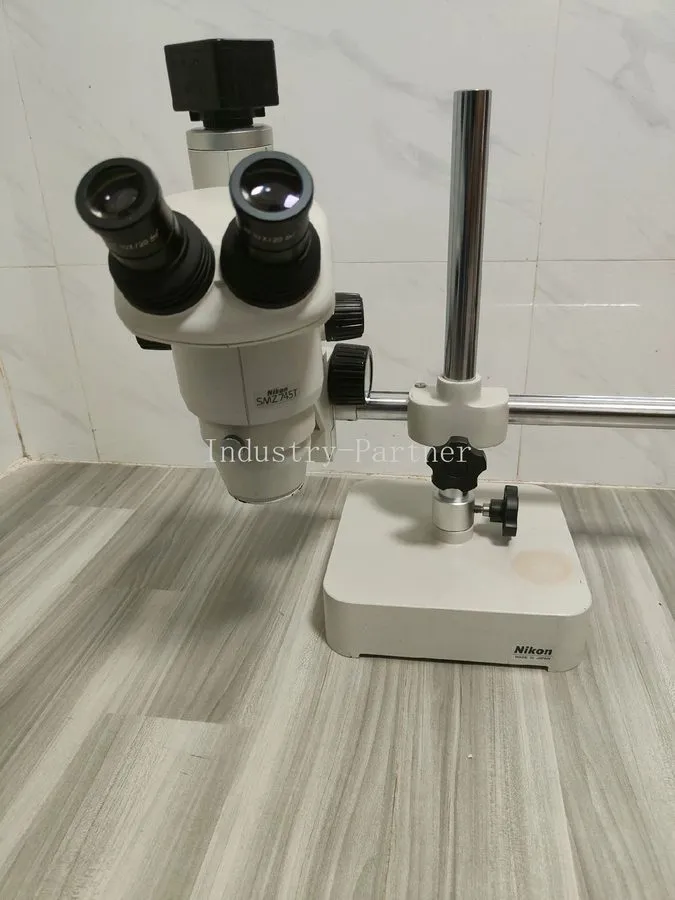 Микроскоп Nikon SMZ745T Stereozoom Microscope on Stand.