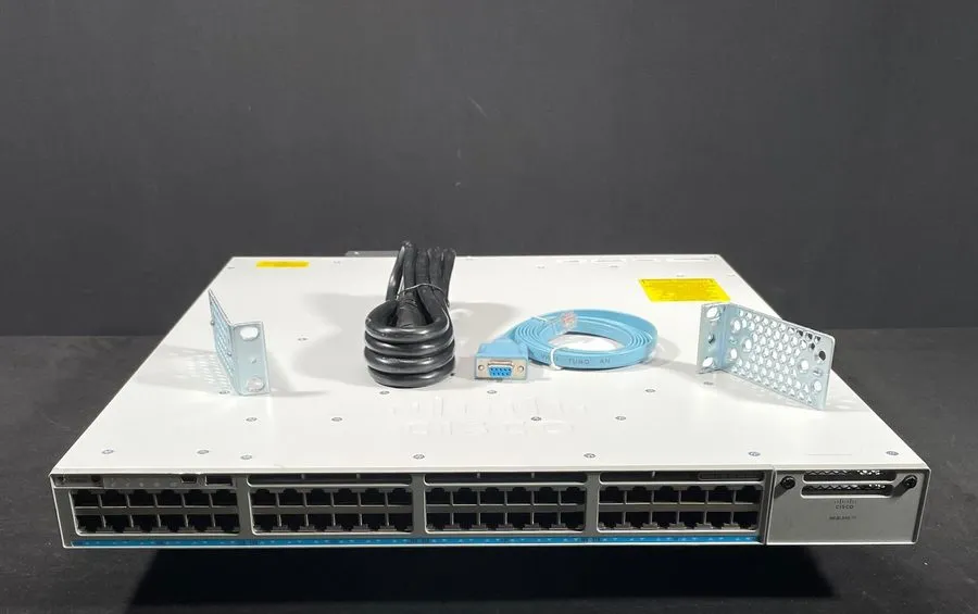 Коммутатор Cisco C9300-48UXM-A 48 Port mGig UPOE (36 Port 2.5G 12 10G)