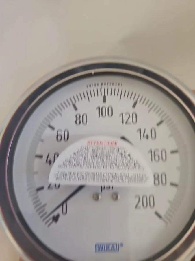 Трубопроводная арматура WIKA 212-54, 4" PRESSURE GAUGE Range 200 Psi. Conn, 1/4" — фото лота 1