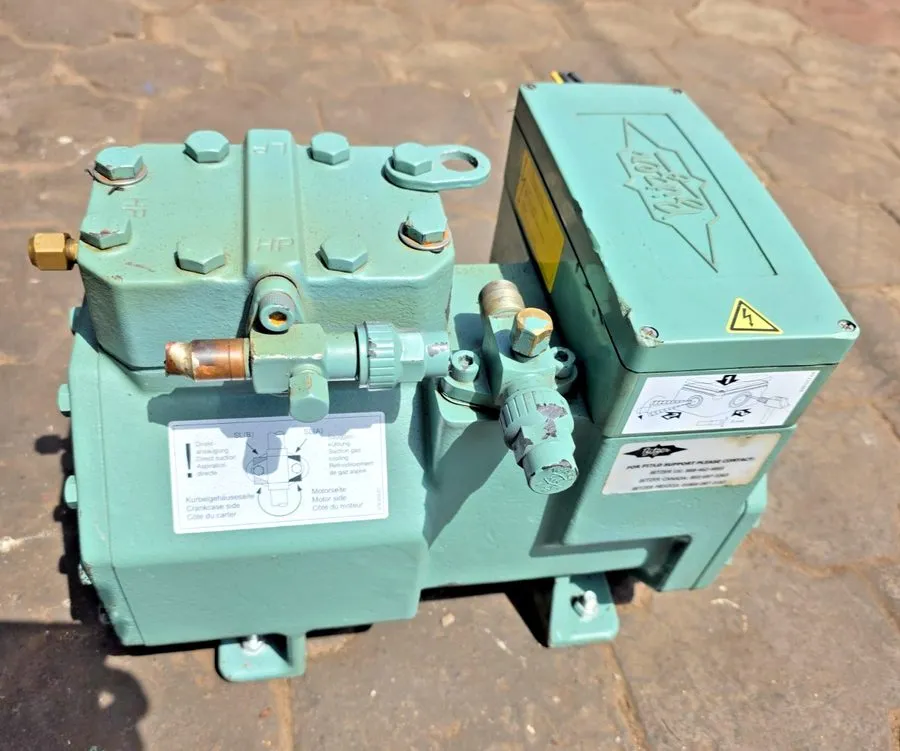 Компрессор BITZER SEMI HERMETIC RECIPROCTING COMPRESSOR 2FES-2-2EU 220V 1PH — фото лота 1
